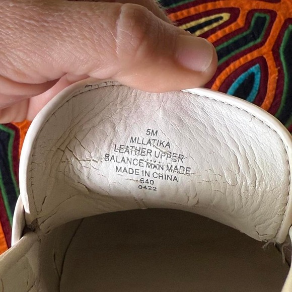 Marc Fisher LTD white chunky penny loafers, style MLLATIKA, size 5M - Picture 6 of 8